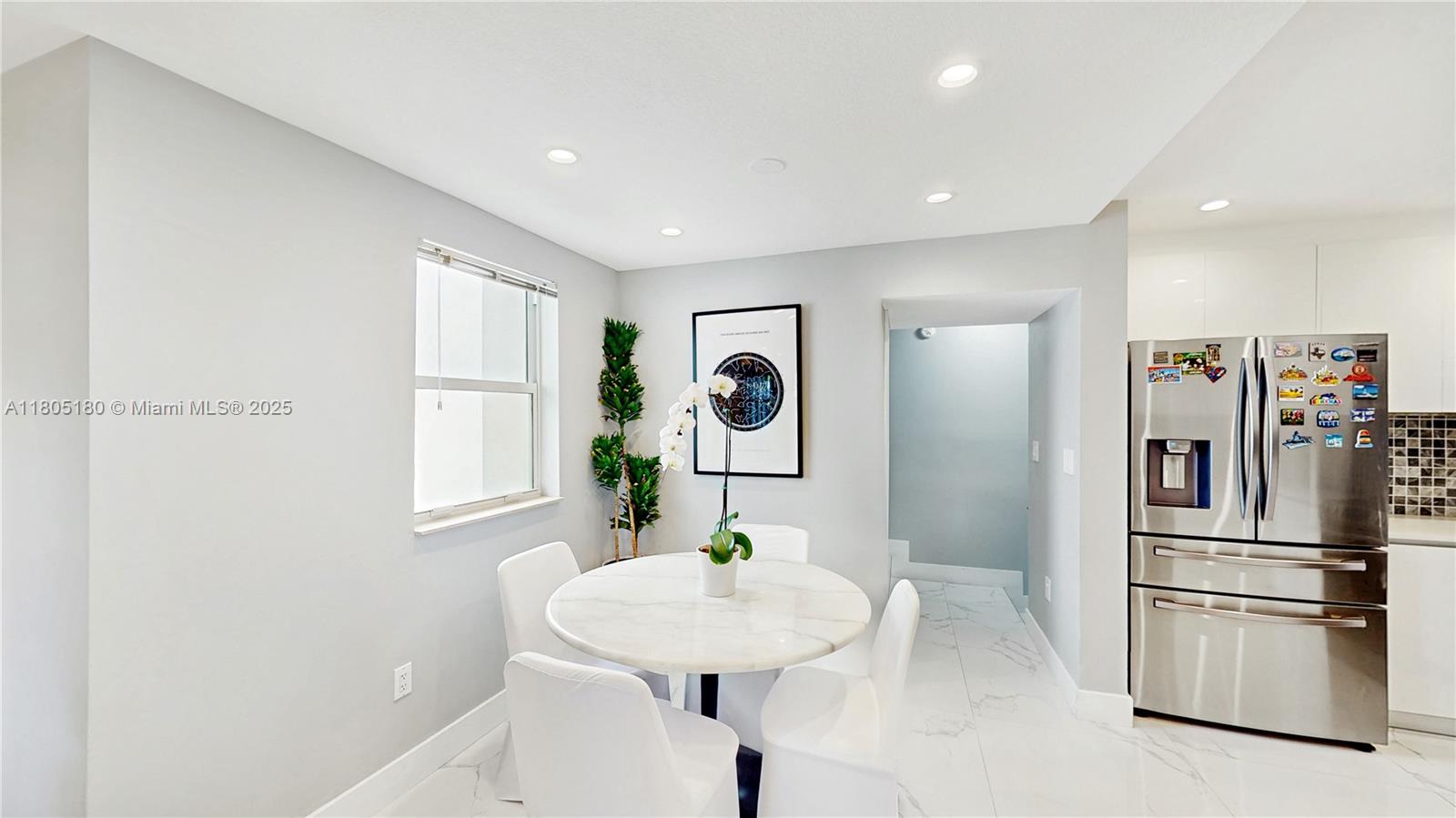 ROADS END VILLAGE CONDO - Residential