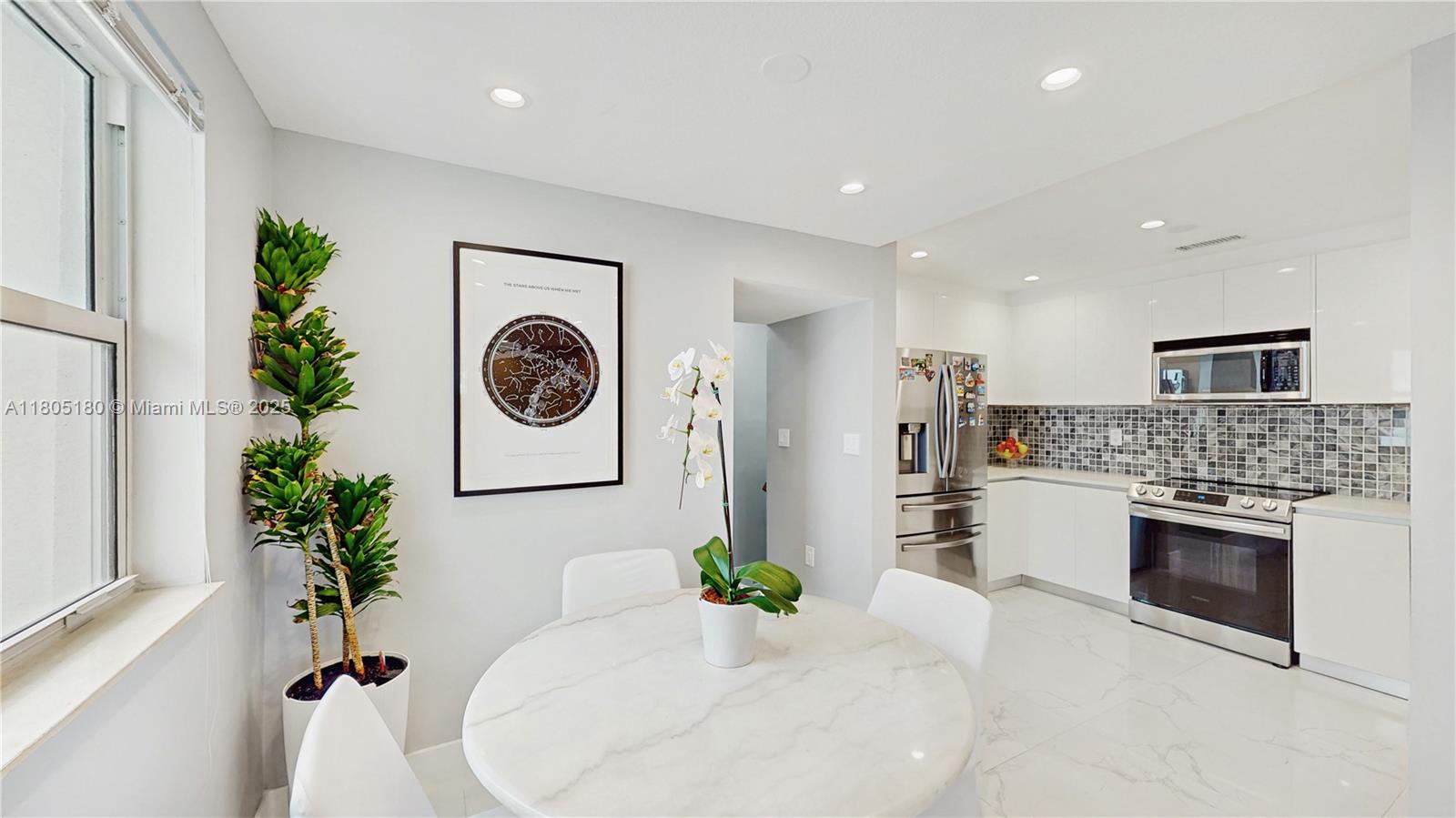 ROADS END VILLAGE CONDO - Residential