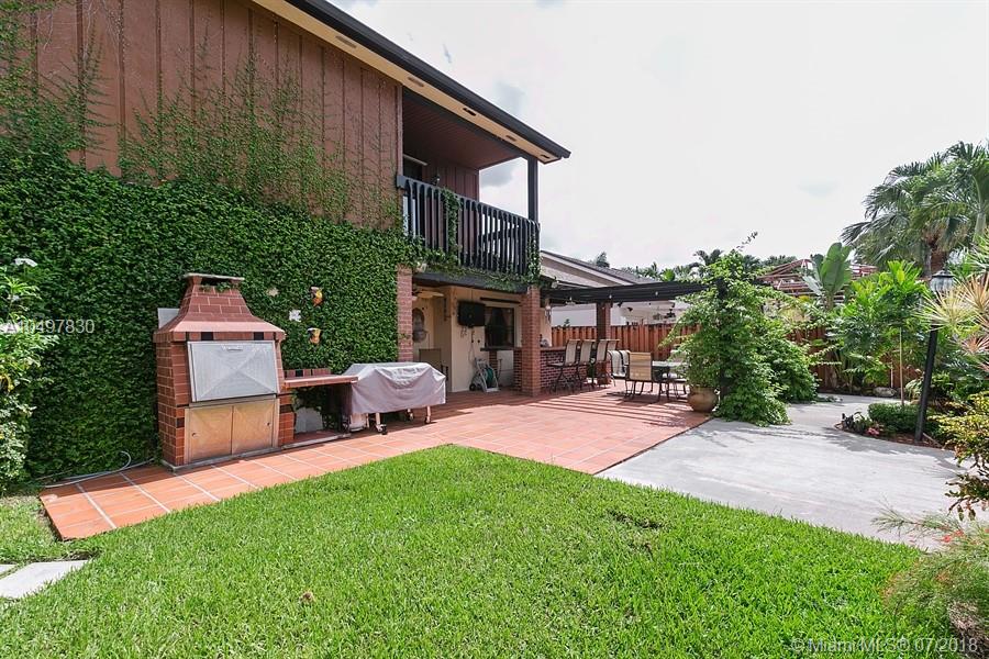 LAKES OF THE MEADOW SEC 4 - Residential