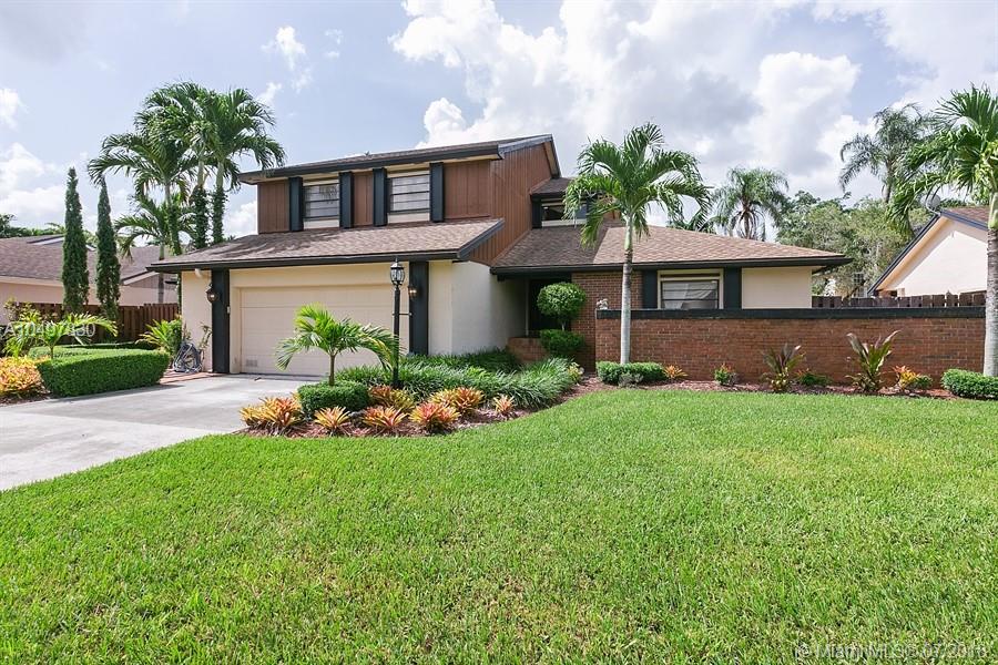 LAKES OF THE MEADOW SEC 4 - Residential