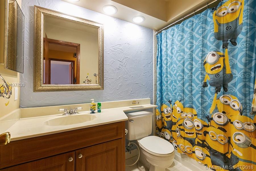 LAKES OF THE MEADOW SEC 4 - Residential