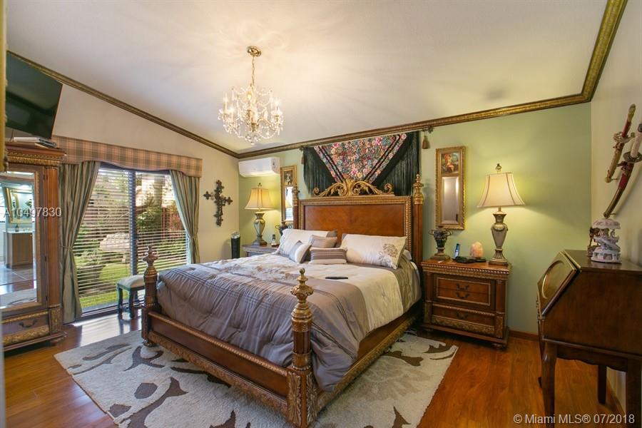 LAKES OF THE MEADOW SEC 4 - Residential