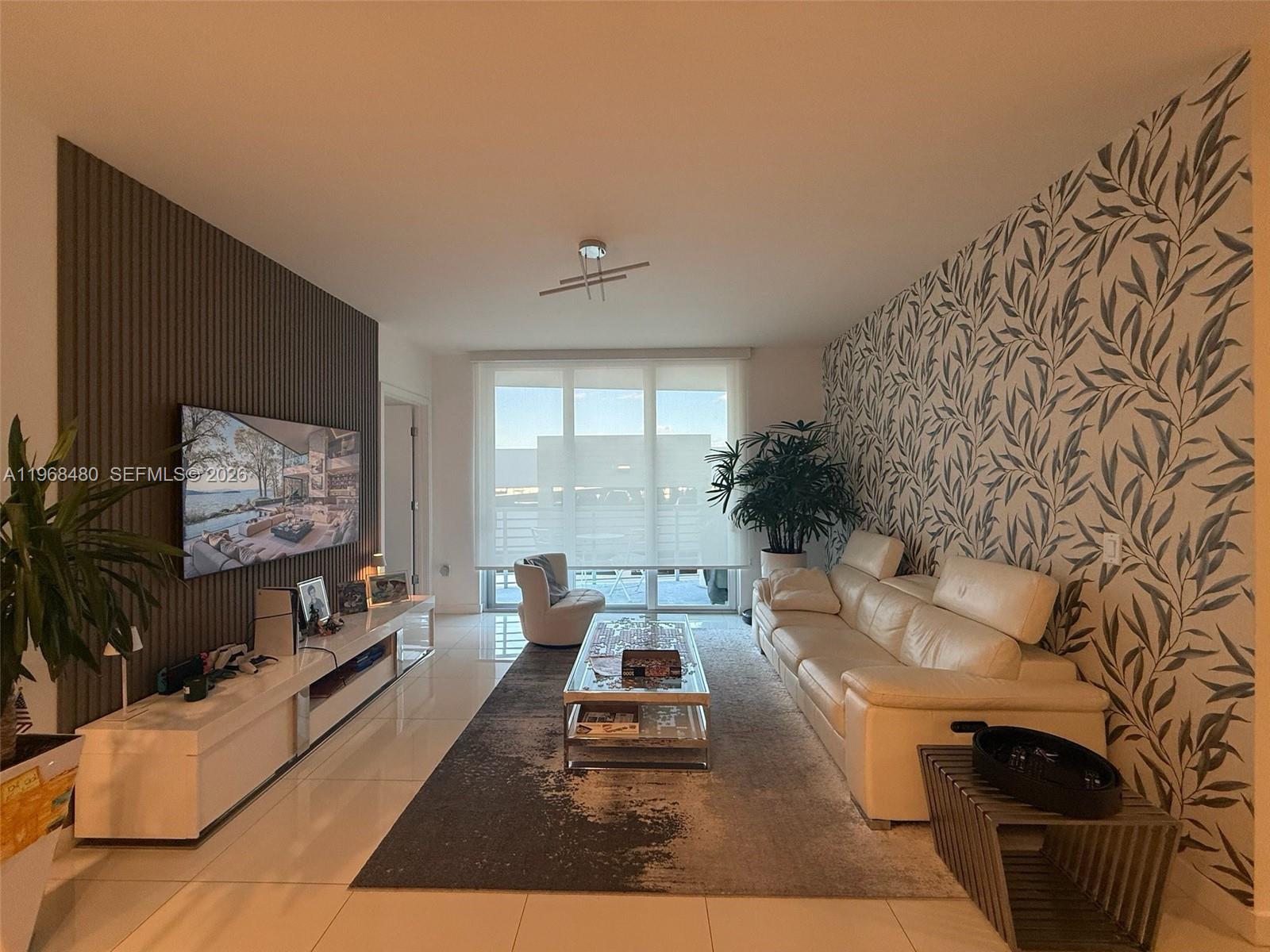 GRAND BAY COMMONS SOUTH - Residential Lease