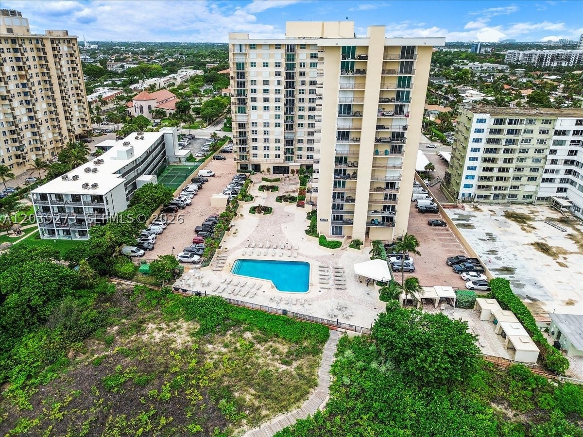 1900 S Ocean Blvd 11T
