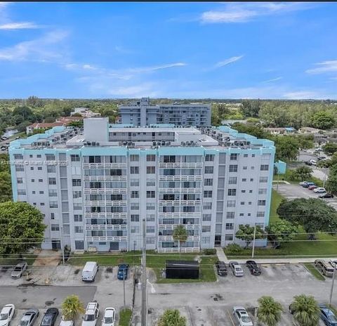 Photo of 15600 NW 7th Ave #515, Miami, FL 33169 (MLS # A11890407)