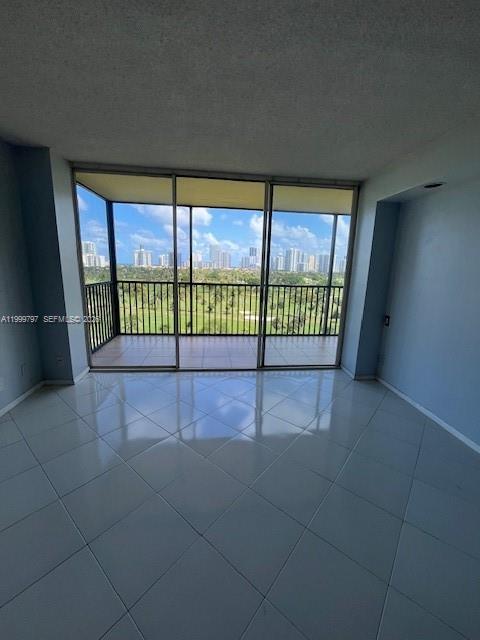 20335 W Country Club Dr 1005