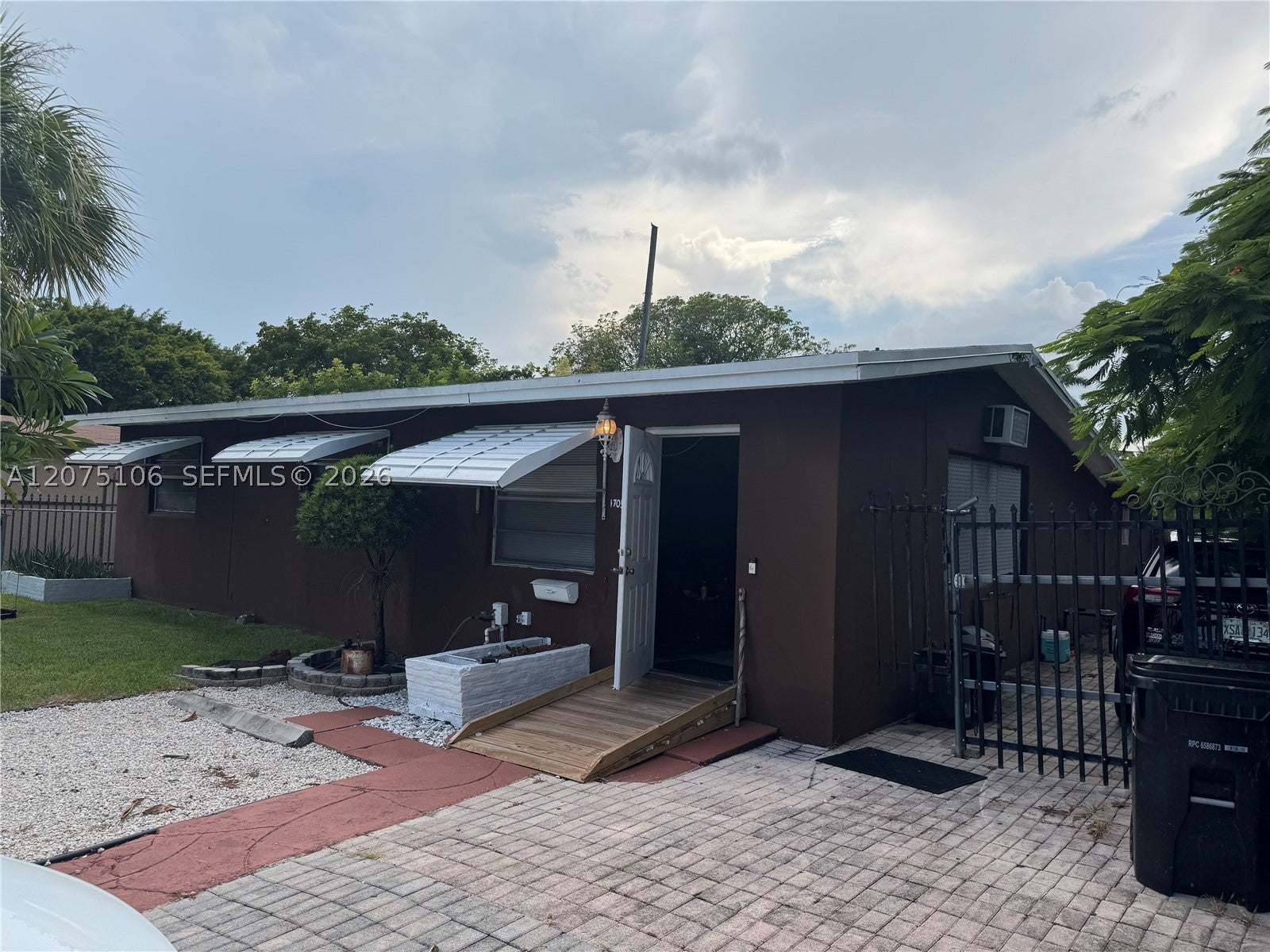 1705 NW 15th Ave