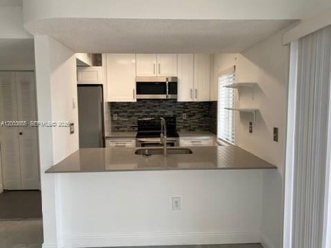 203 Riviera Cir 203