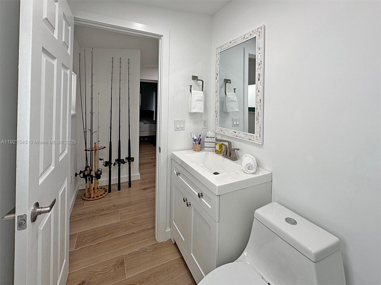 PIRATES COVE - Residential