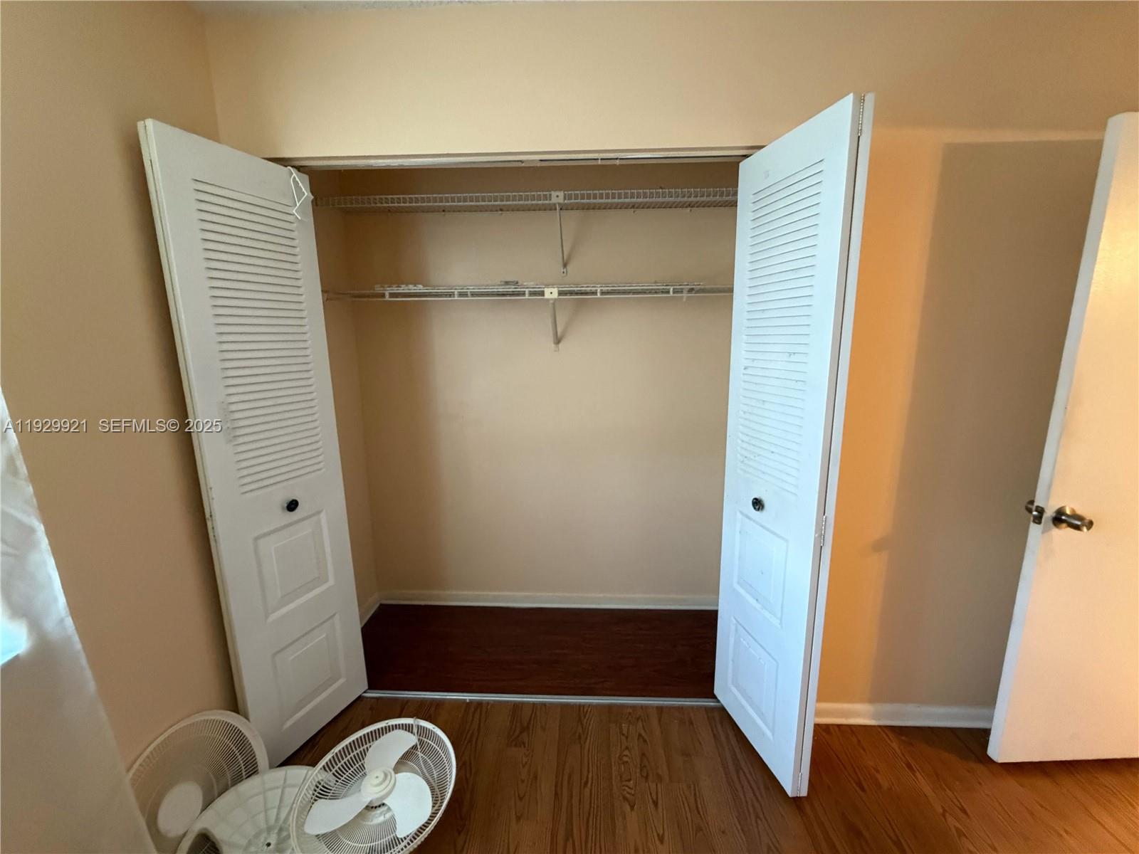 9 OF PALM SPRINGS 2 CONDO - Residential