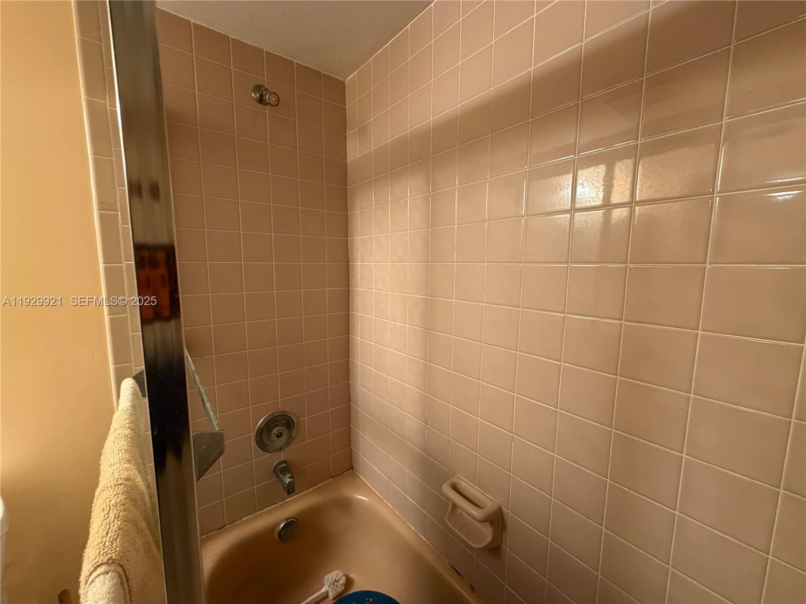 9 OF PALM SPRINGS 2 CONDO - Residential