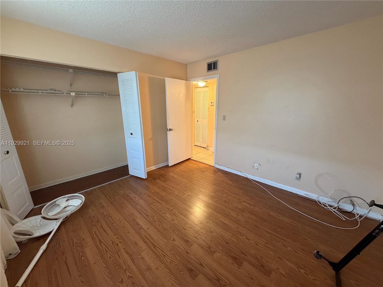 9 OF PALM SPRINGS 2 CONDO - Residential