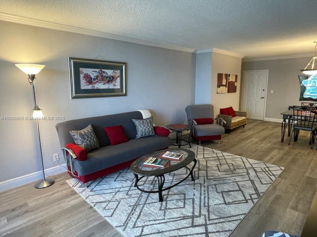 WAVE CONDO - Residential Lease