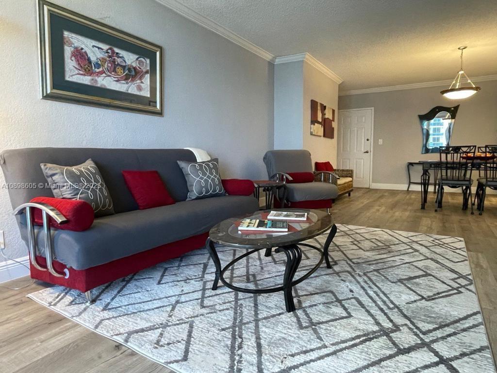 WAVE CONDO - Residential Lease