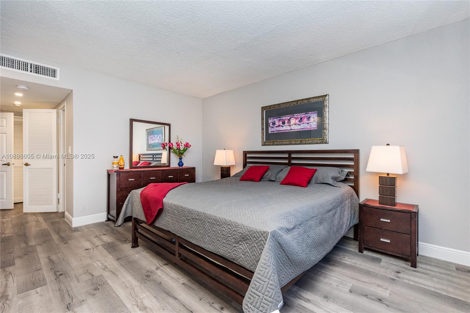 WAVE CONDO - Residential Lease