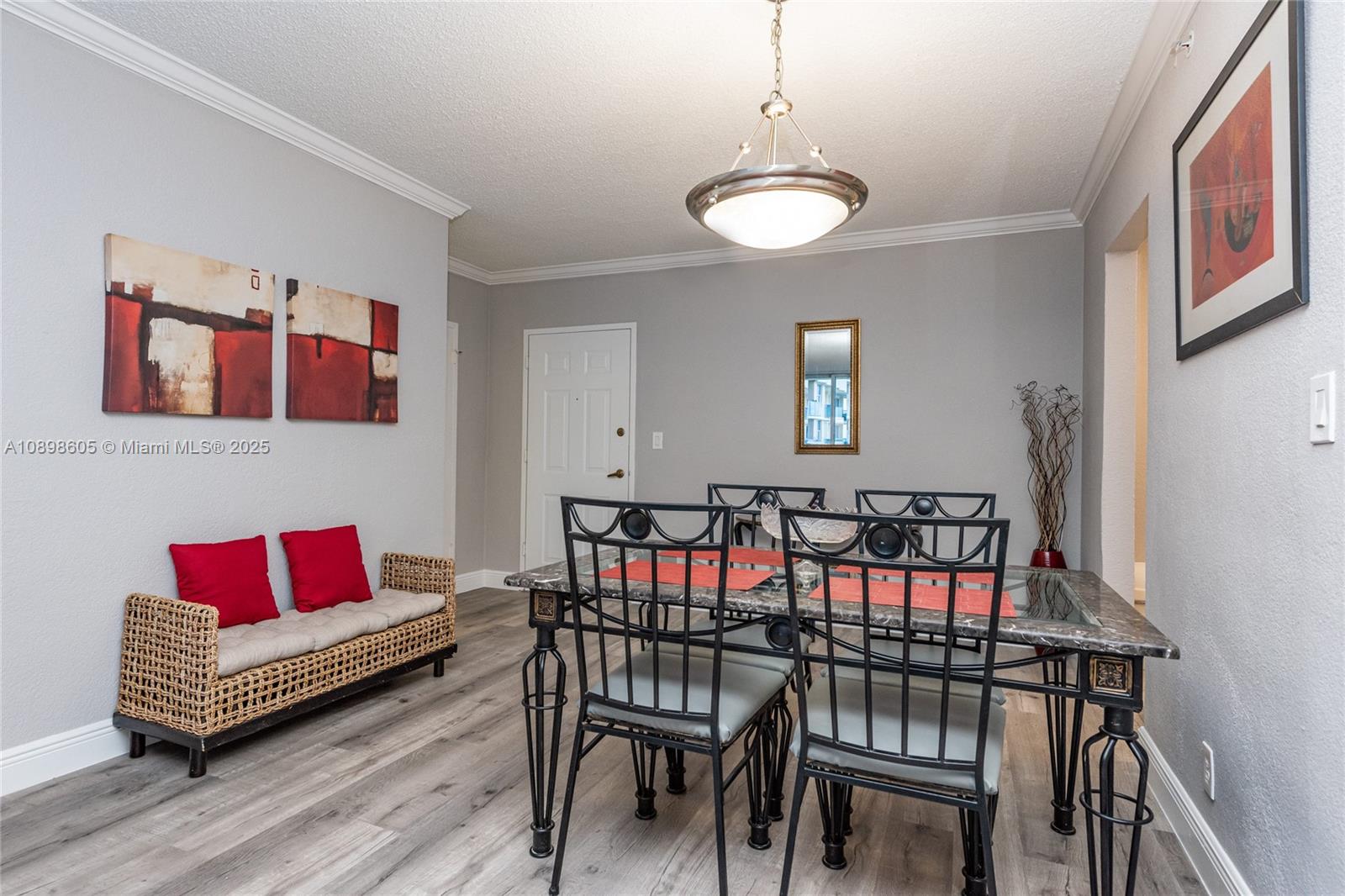 WAVE CONDO - Residential Lease