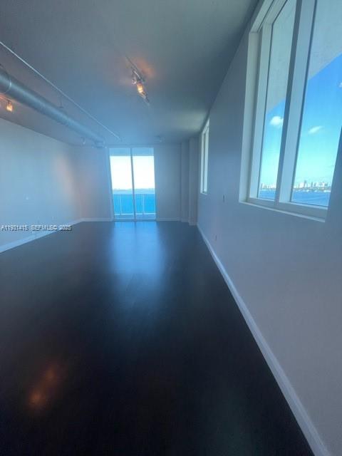 STAR LOFTS ON THE BAY CON - Residential Lease