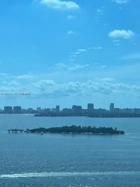 STAR LOFTS ON THE BAY CON - Residential Lease