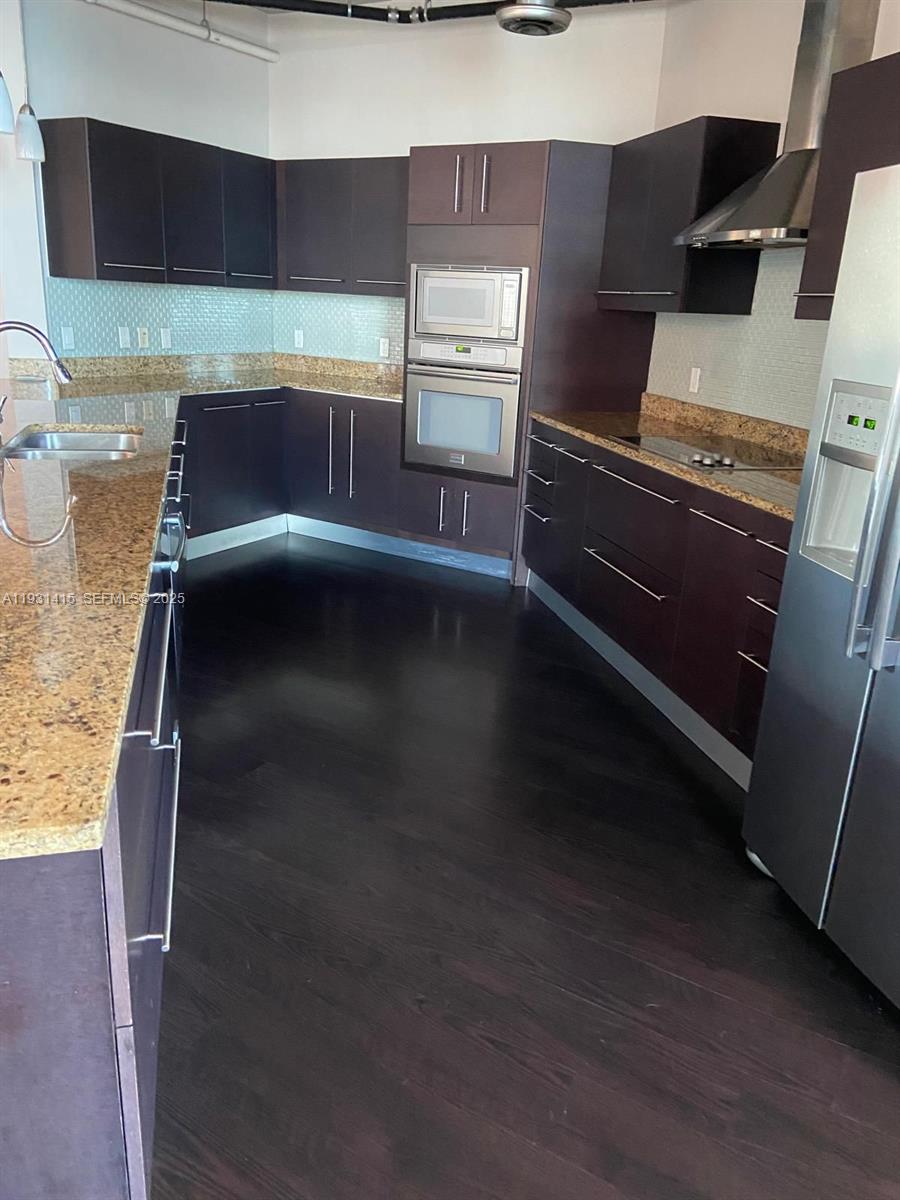 STAR LOFTS ON THE BAY CON - Residential Lease