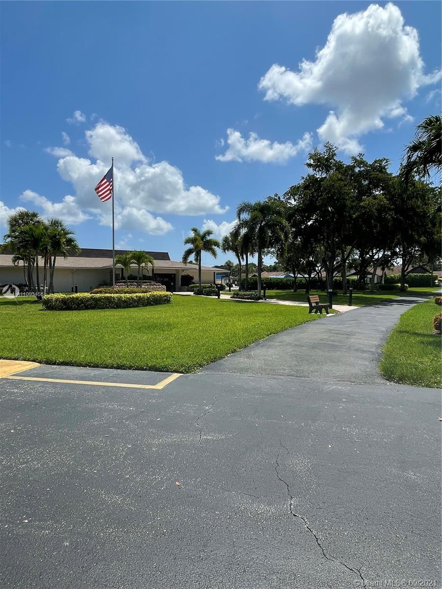 Las Verdes - Residential