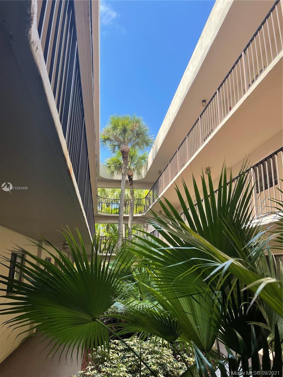 Las Verdes - Residential