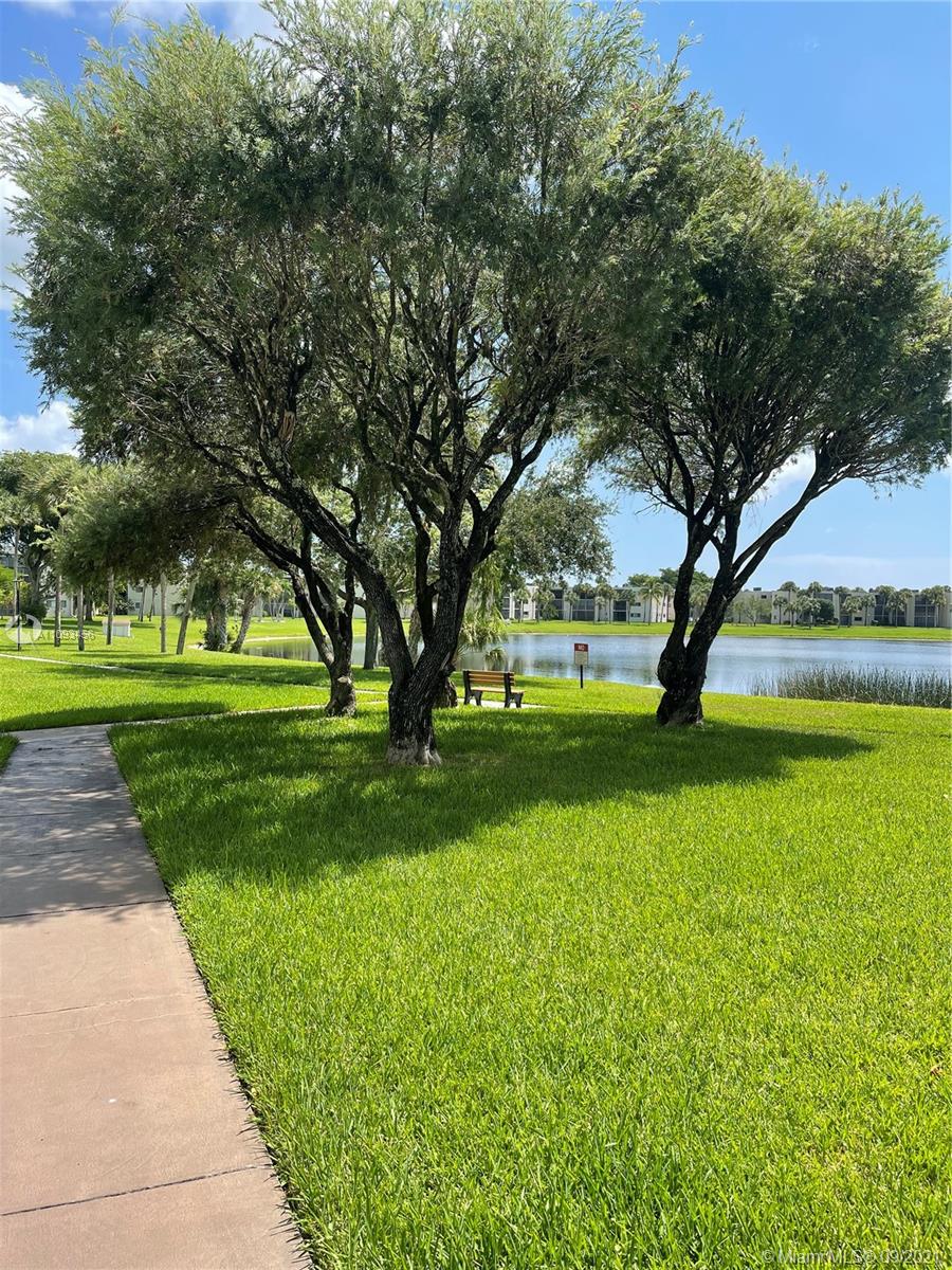 Las Verdes - Residential