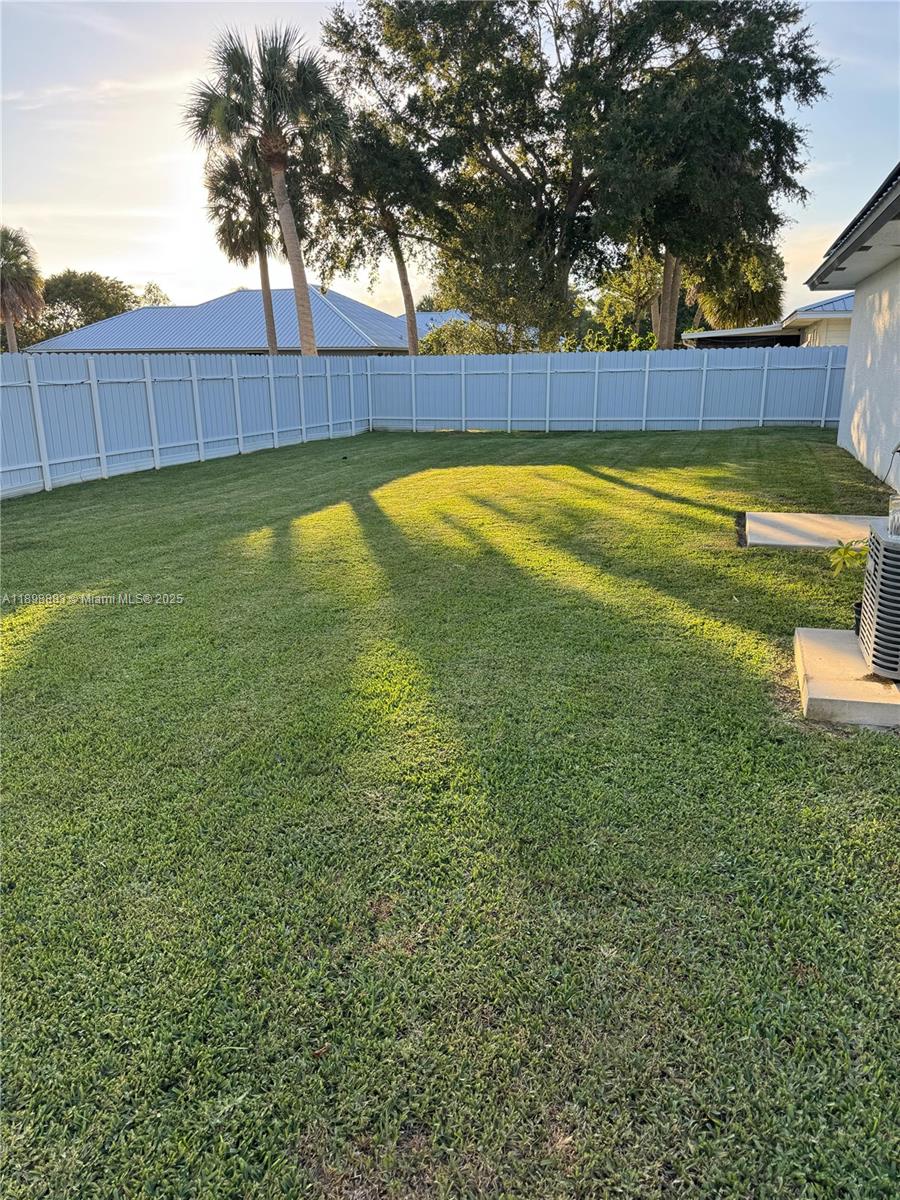 KING'S BAY - Residential