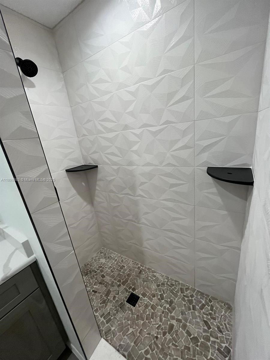 KING'S BAY - Residential