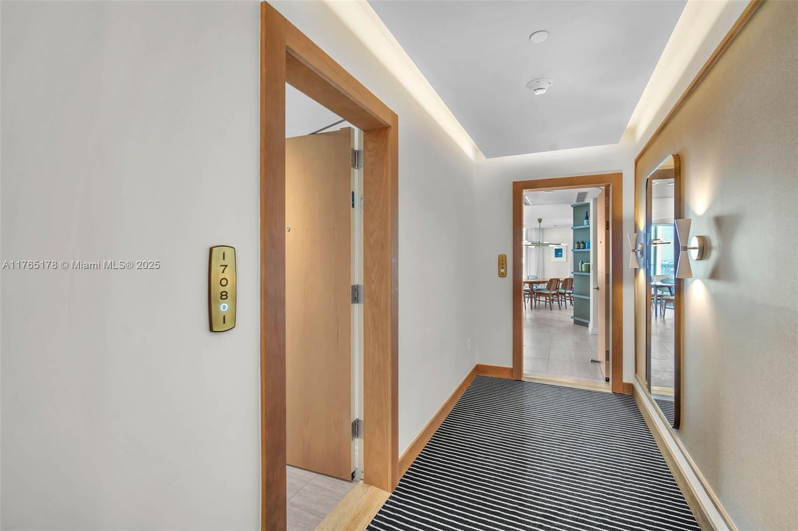 Condo - Residential