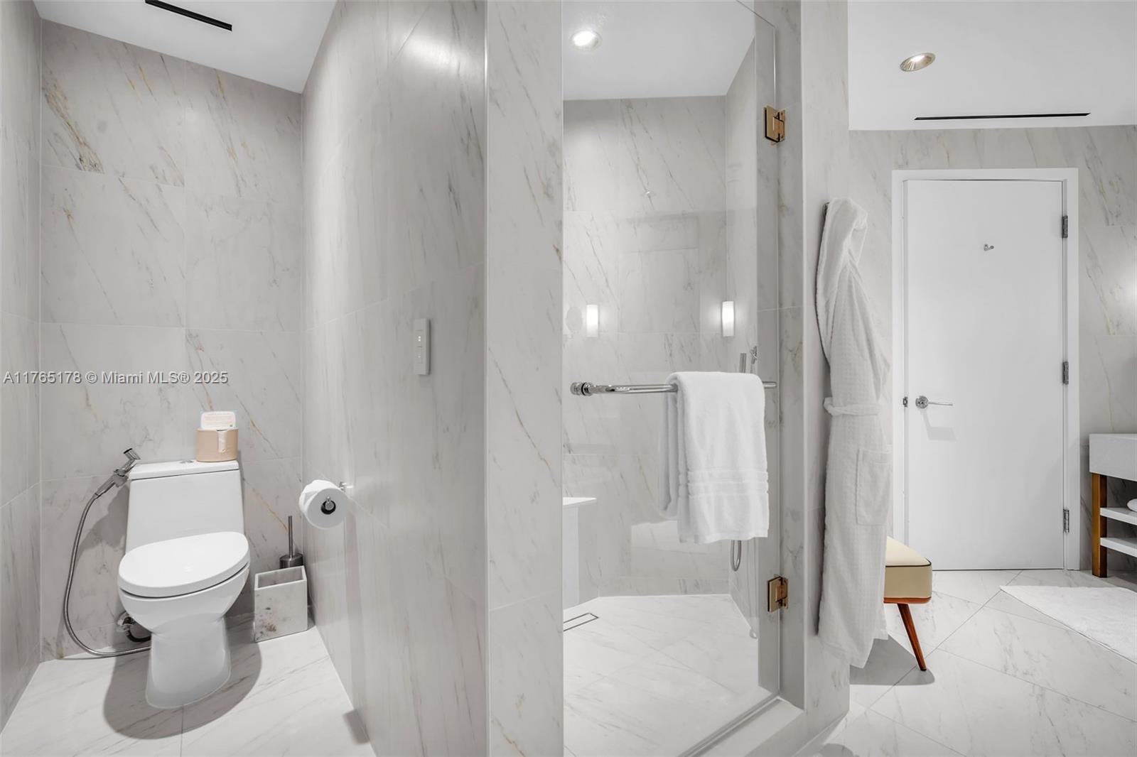 Condo - Residential