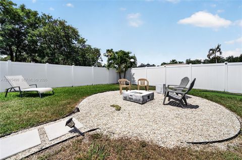 Tiny photo for 24 NW 13th Ave, Delray Beach, FL 33444 (MLS # A12025498)