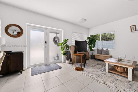Tiny photo for 24 NW 13th Ave, Delray Beach, FL 33444 (MLS # A12025498)