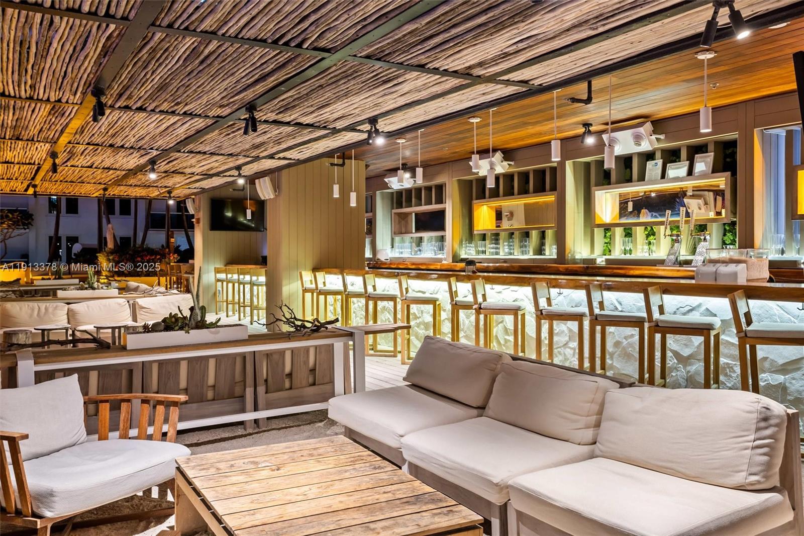 RONEY PALACE CONDO - Residential