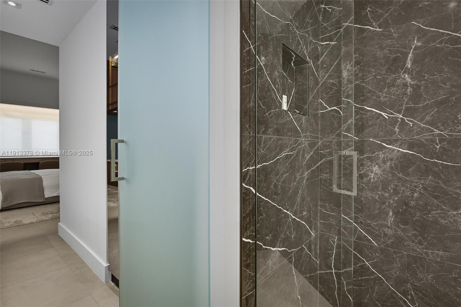 RONEY PALACE CONDO - Residential