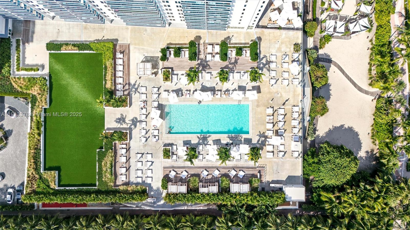 RONEY PALACE CONDO - Residential