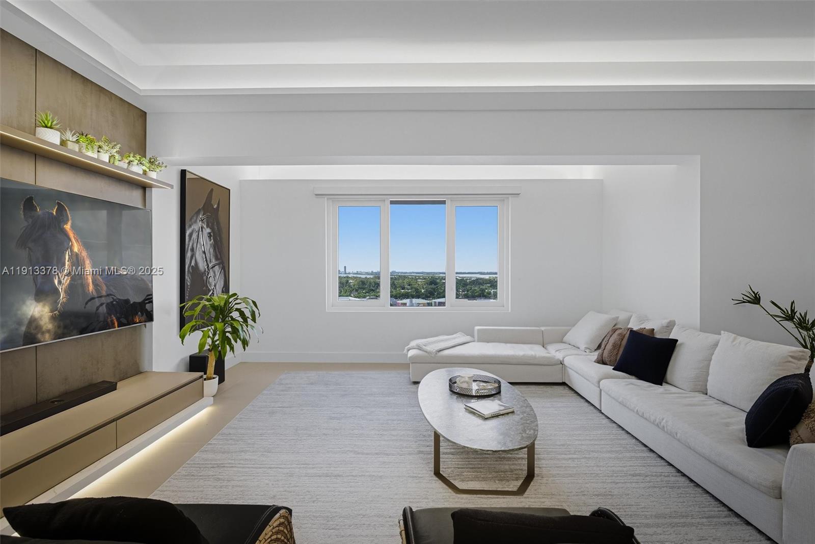 RONEY PALACE CONDO - Residential