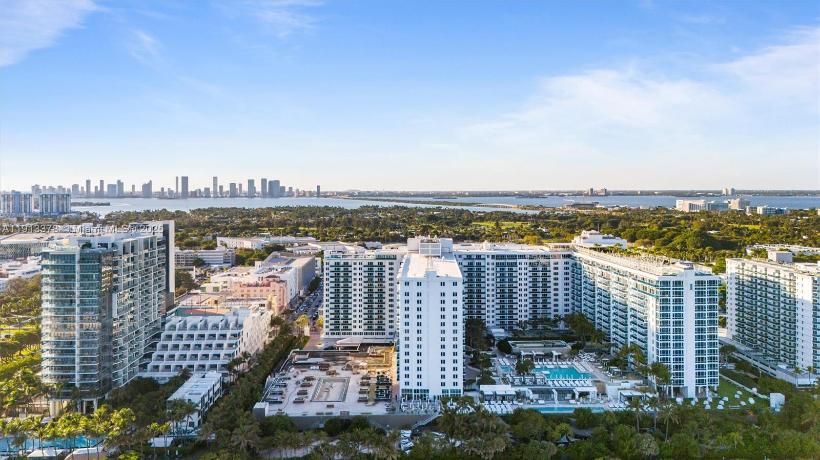 RONEY PALACE CONDO - Residential