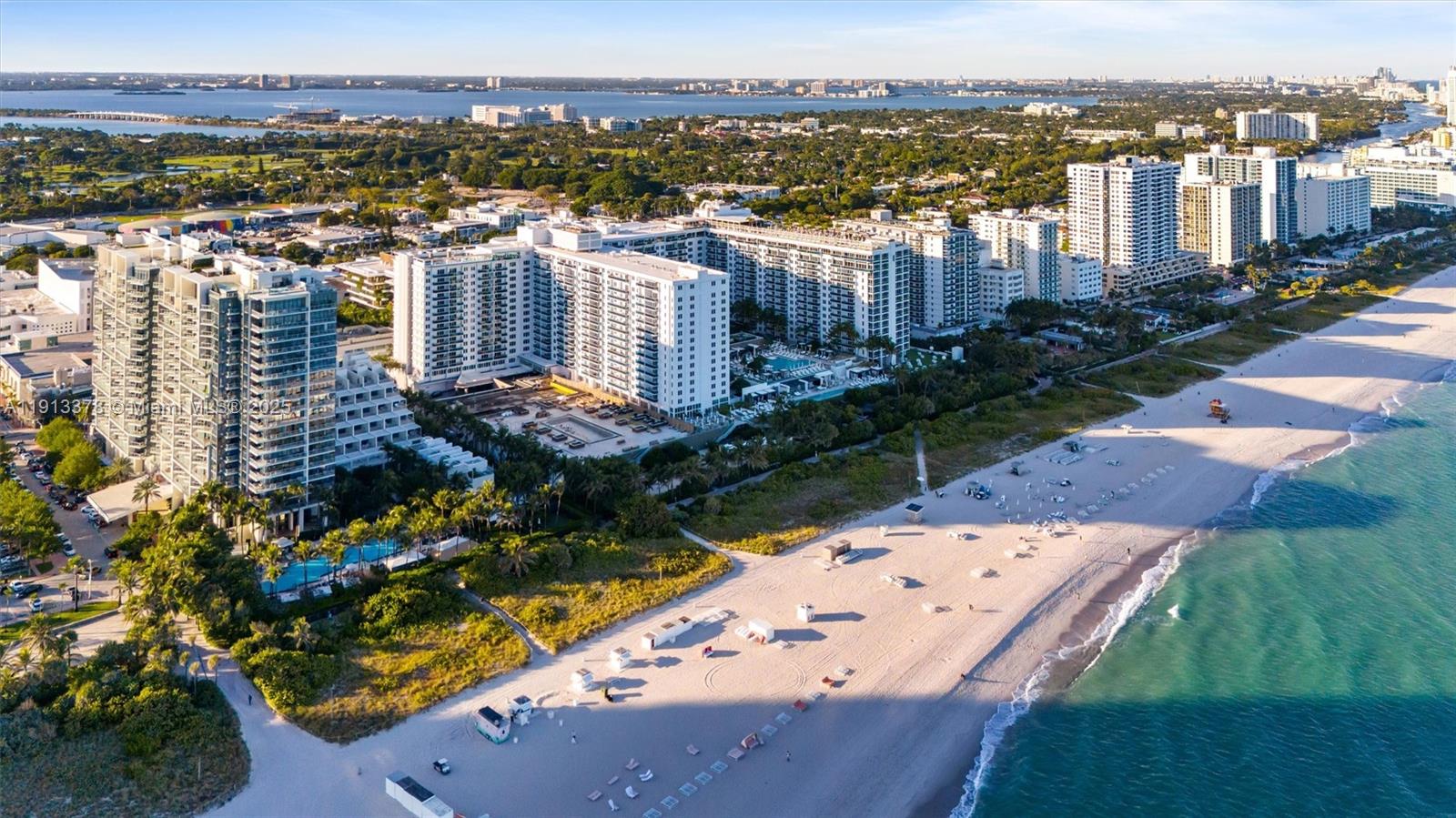 RONEY PALACE CONDO - Residential