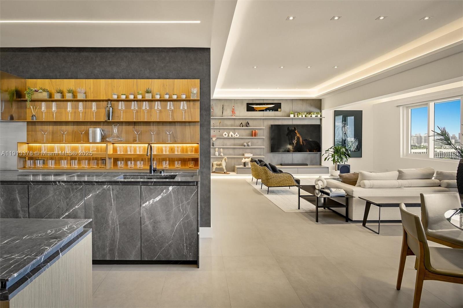 RONEY PALACE CONDO - Residential