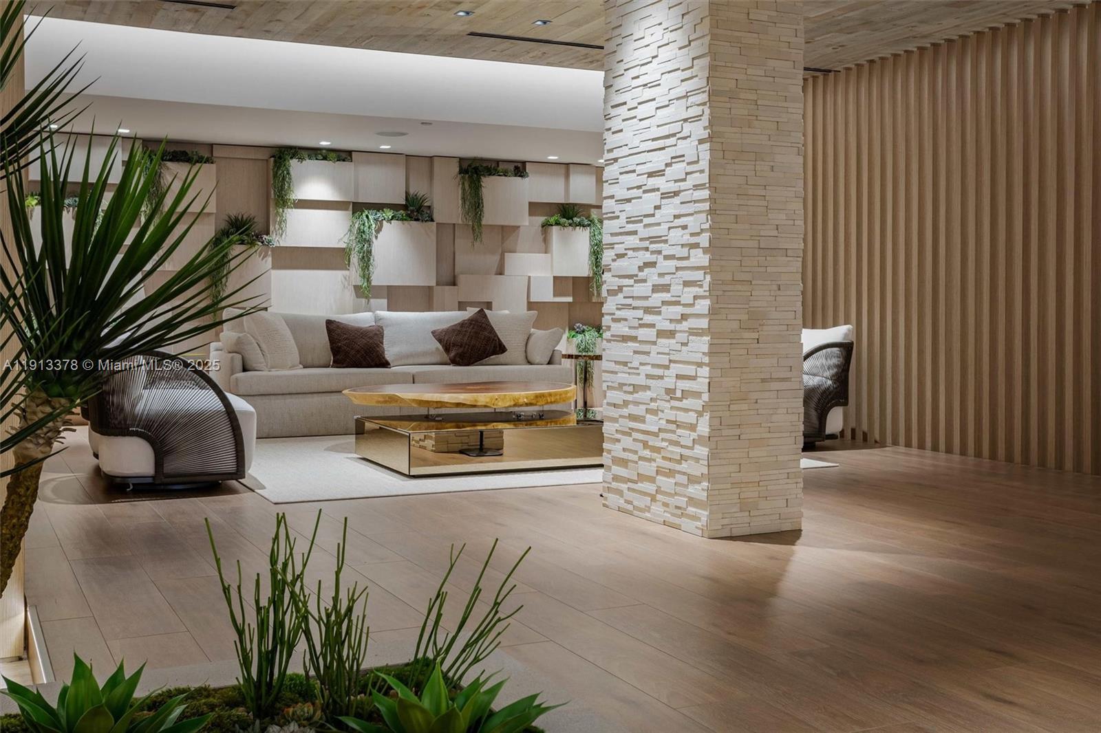 RONEY PALACE CONDO - Residential