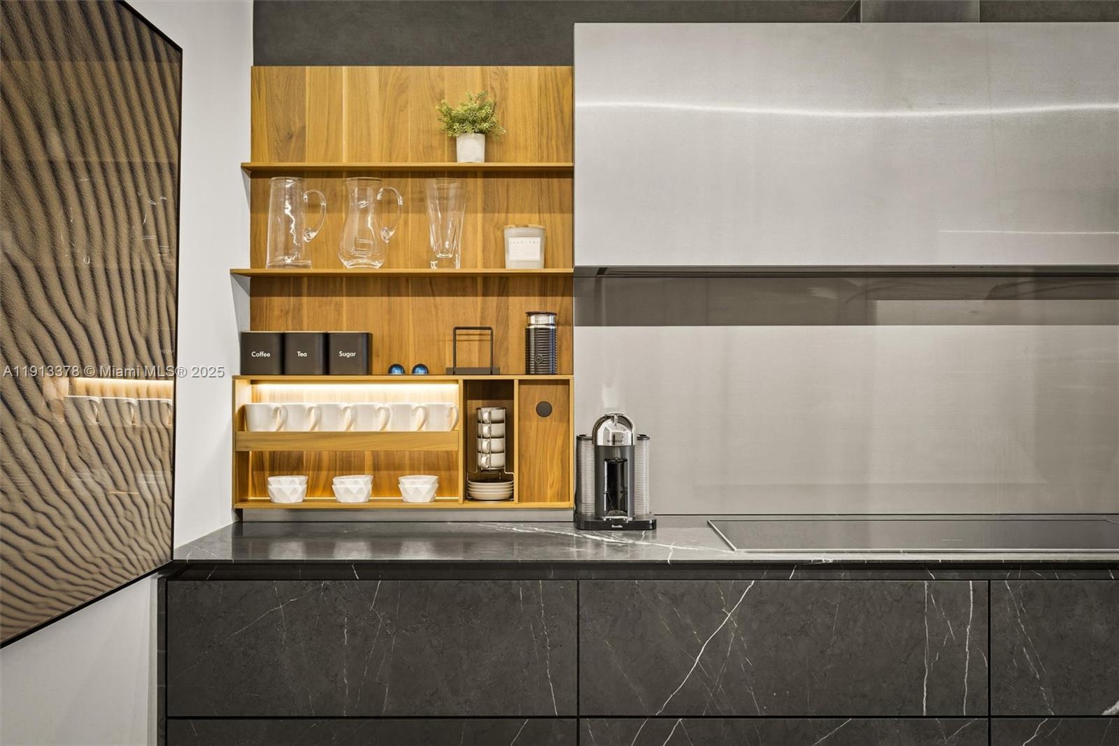 RONEY PALACE CONDO - Residential