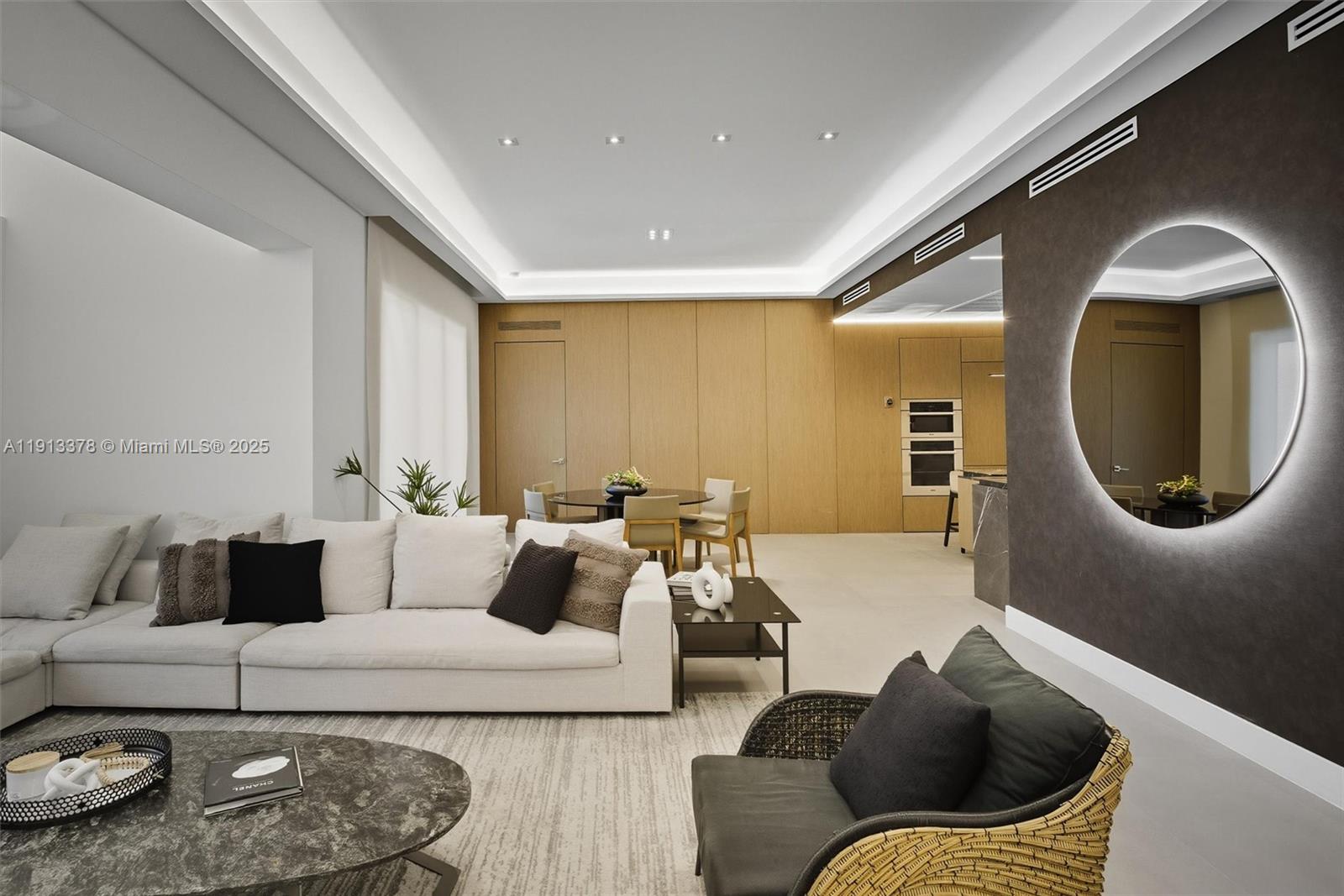 RONEY PALACE CONDO - Residential