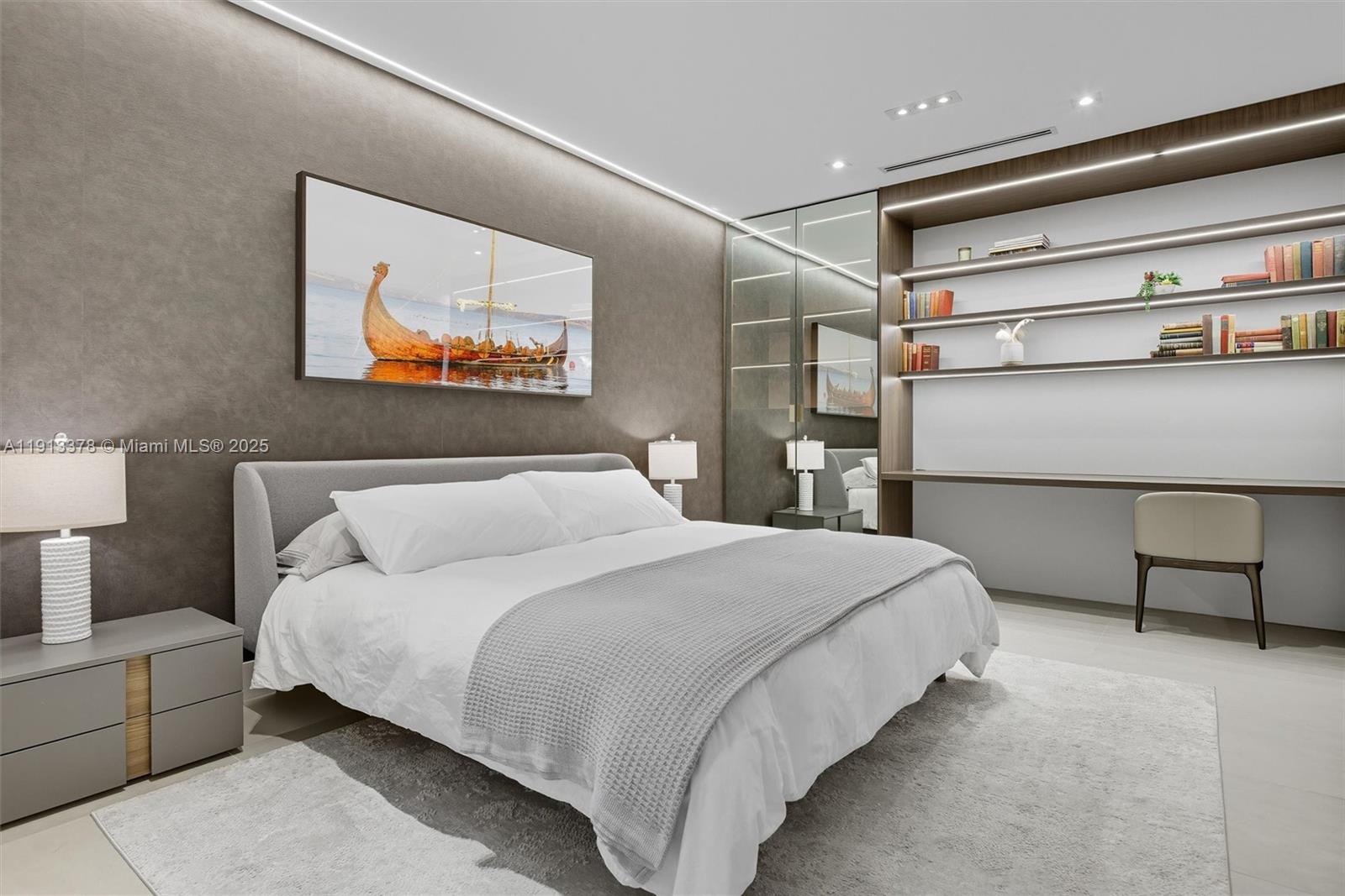 RONEY PALACE CONDO - Residential