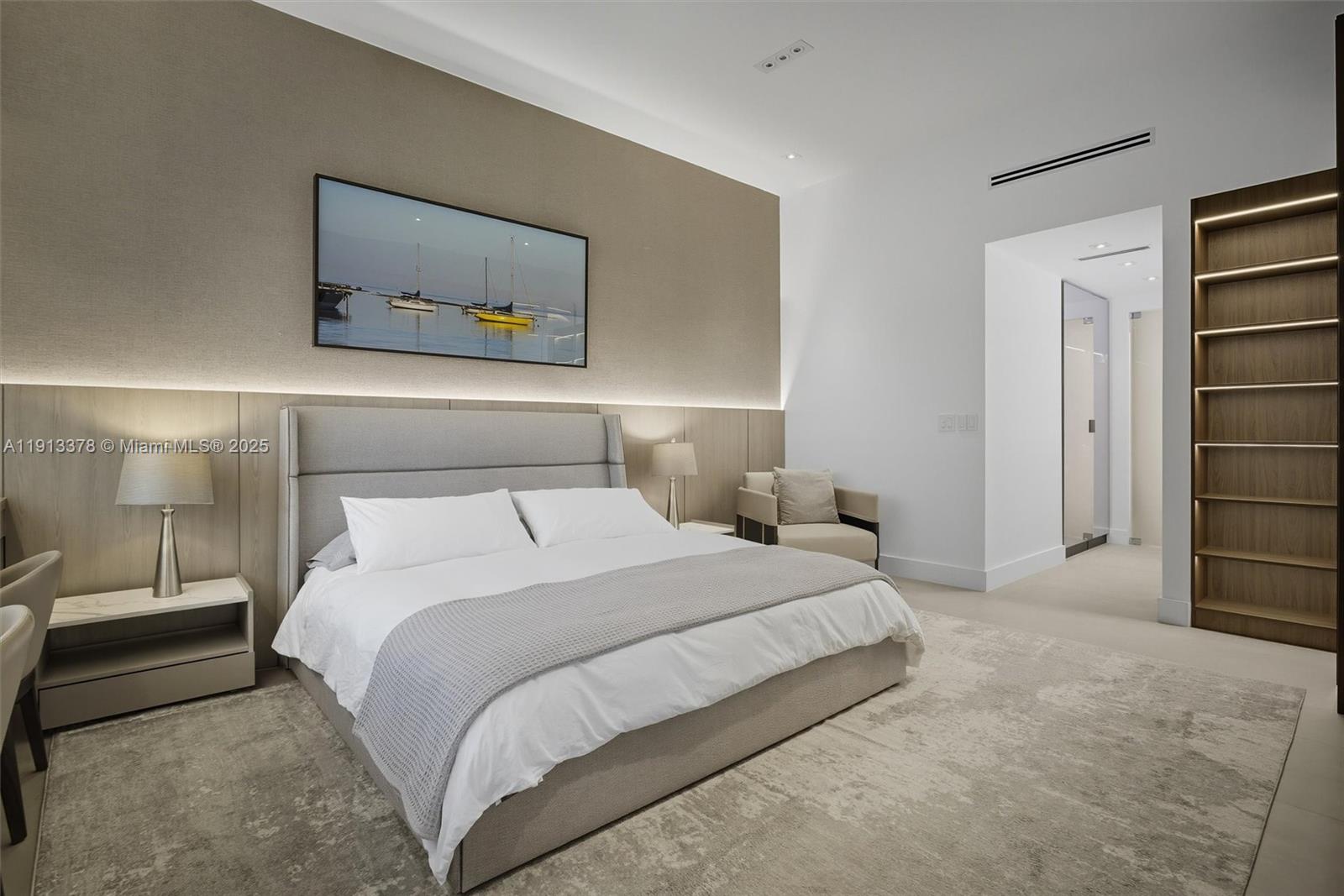 RONEY PALACE CONDO - Residential