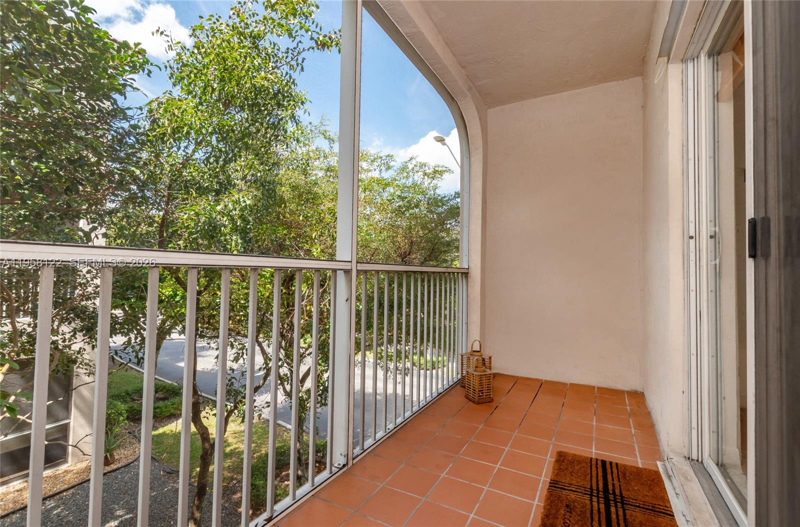 LAS BRISAS AT DORAL CONDO - Residential