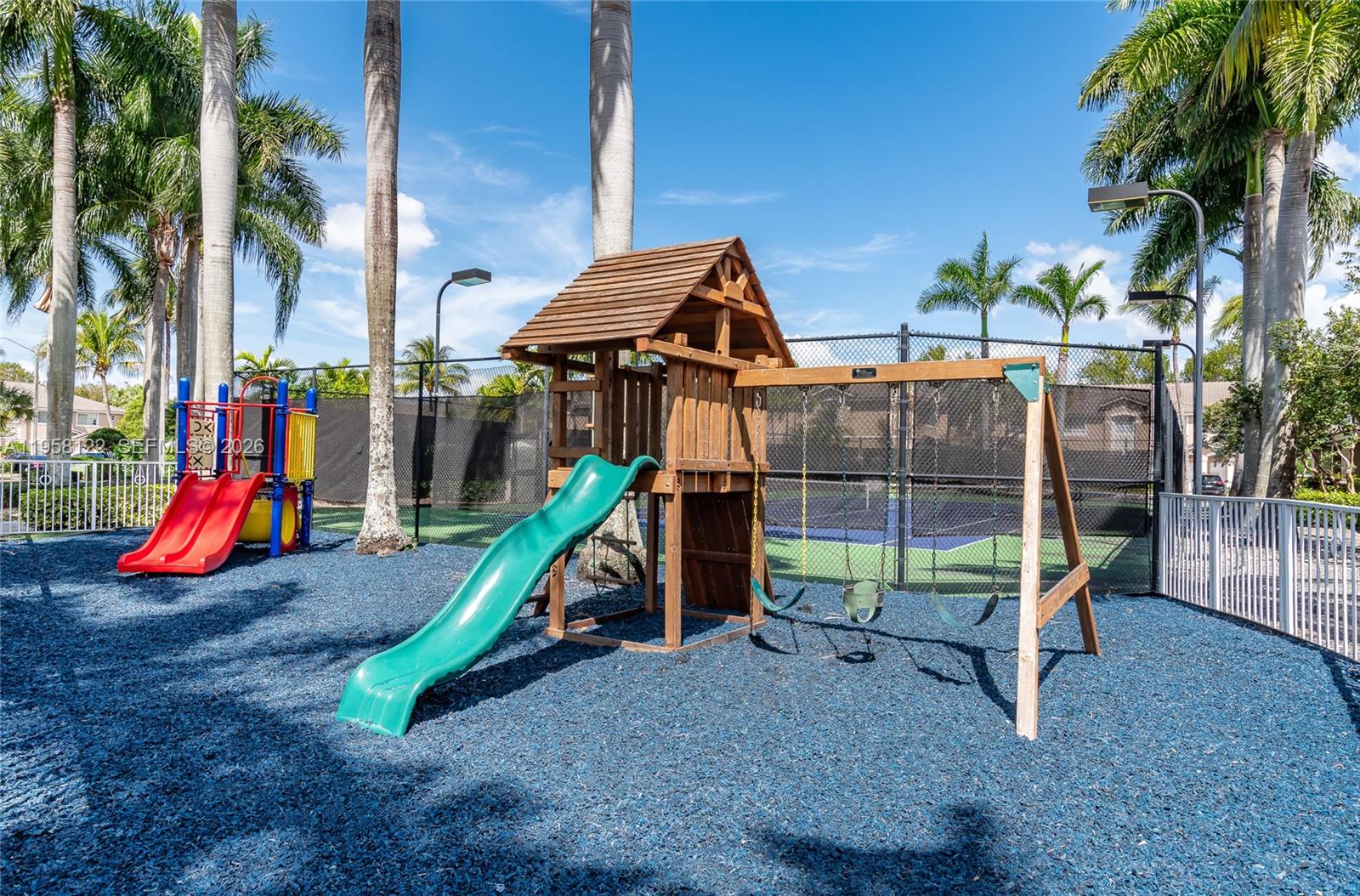 LAS BRISAS AT DORAL CONDO - Residential