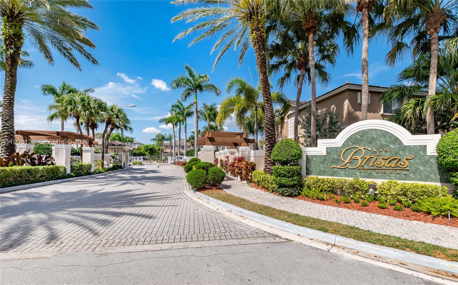 LAS BRISAS AT DORAL CONDO - Residential