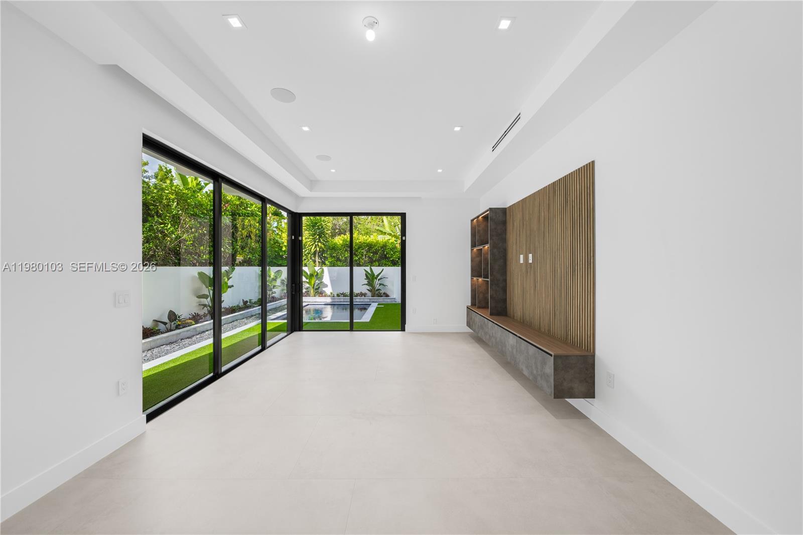 CORAL GABLES BILTMORE SEC - Residential