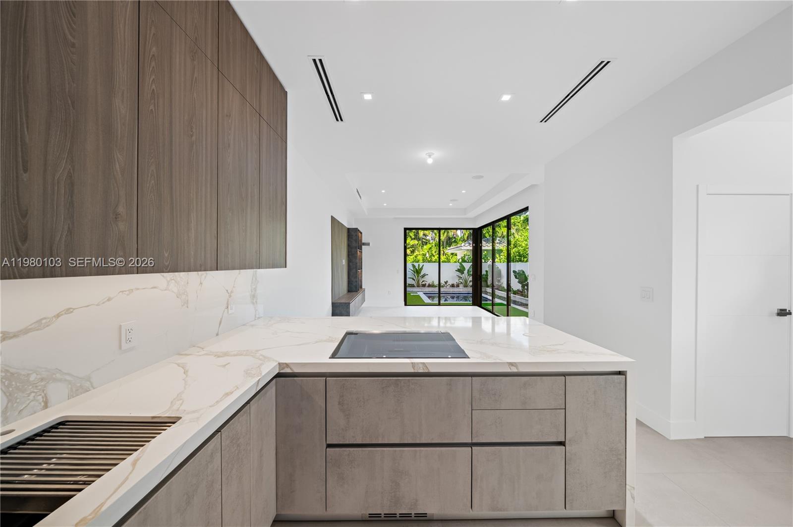 CORAL GABLES BILTMORE SEC - Residential