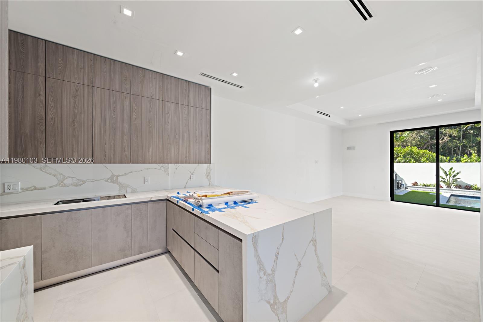 CORAL GABLES BILTMORE SEC - Residential